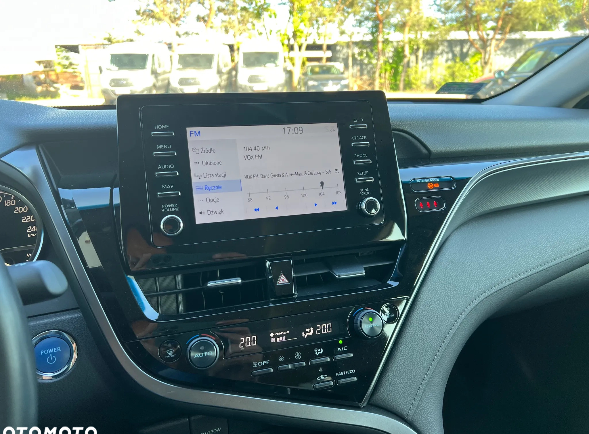 Toyota Camry cena 123800 przebieg: 101458, rok produkcji 2021 z Solec Kujawski małe 301